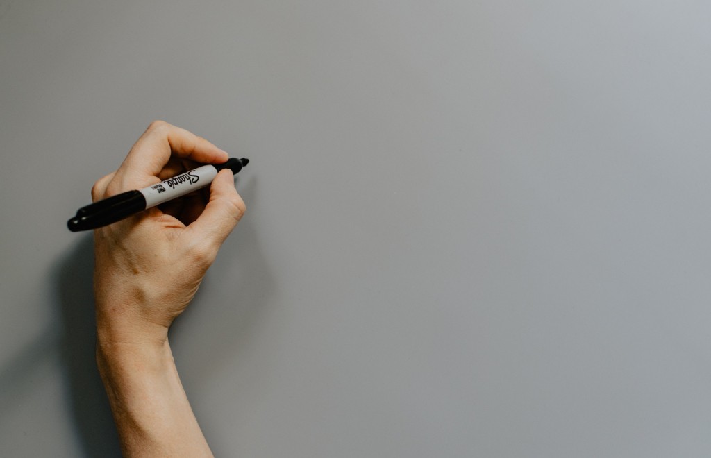 New Meta-Analyses Explores the Relationship between Handedness and Stuttering