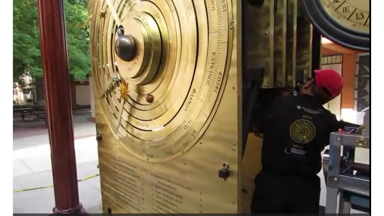 Inauguration of the first operational astronomical clock based on ...