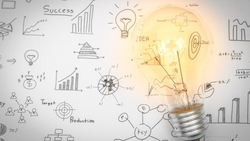 Light bulb with drawing graph