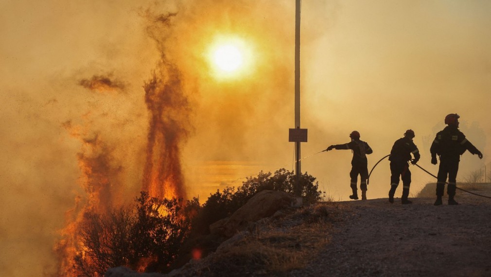 Wildfire burns near Athens