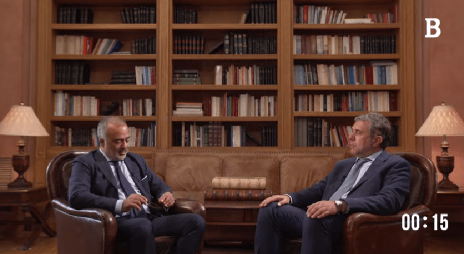 Πώς ήρθαν και πώς θα λειτουργήσουν τα μη κρατικά ΑΕΙ – Οι καθηγητές του ΕΚΠΑ Σπύρος Βλαχόπουλος και Αντώνης Μεταξάς στο «Ακαδημαϊκό Τέταρτο» του Βήματος