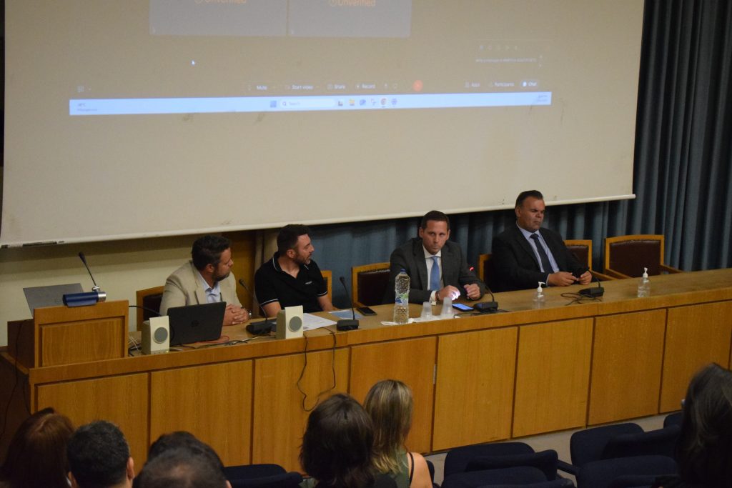 Επιστημονική Ημερίδα για την Επιτυχή Ολοκλήρωση του Ερευνητικού Έργου AdaptPorts, με Επιστημονική Υπεύθυνη την Επίκουρη Καθηγήτρια Κατερίνα Καρδιτσά του Τμήματος Διαχείρισης Λιμένων και Ναυτιλίας, ΕΚΠΑ