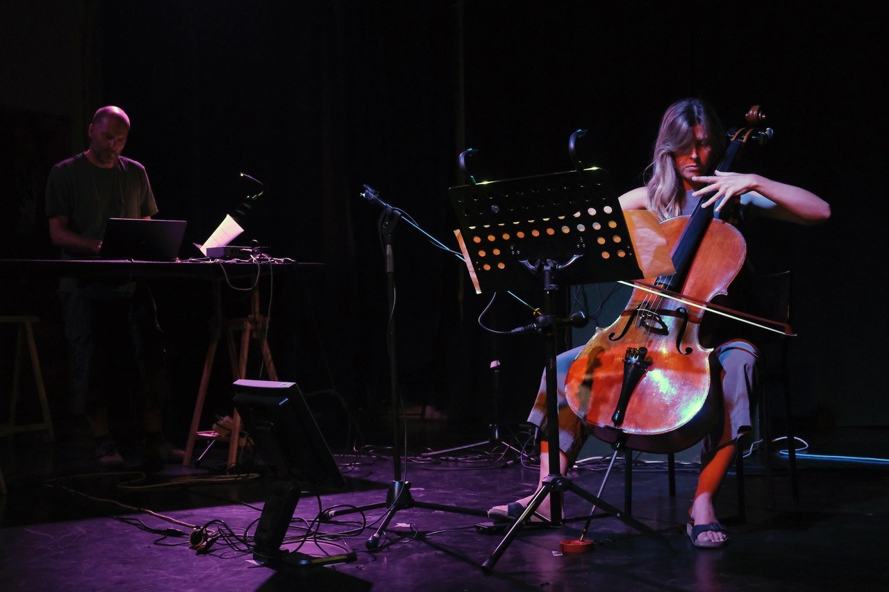 Karamanlis - Breathe live at Revma Karamanlis Breathe live at Revma