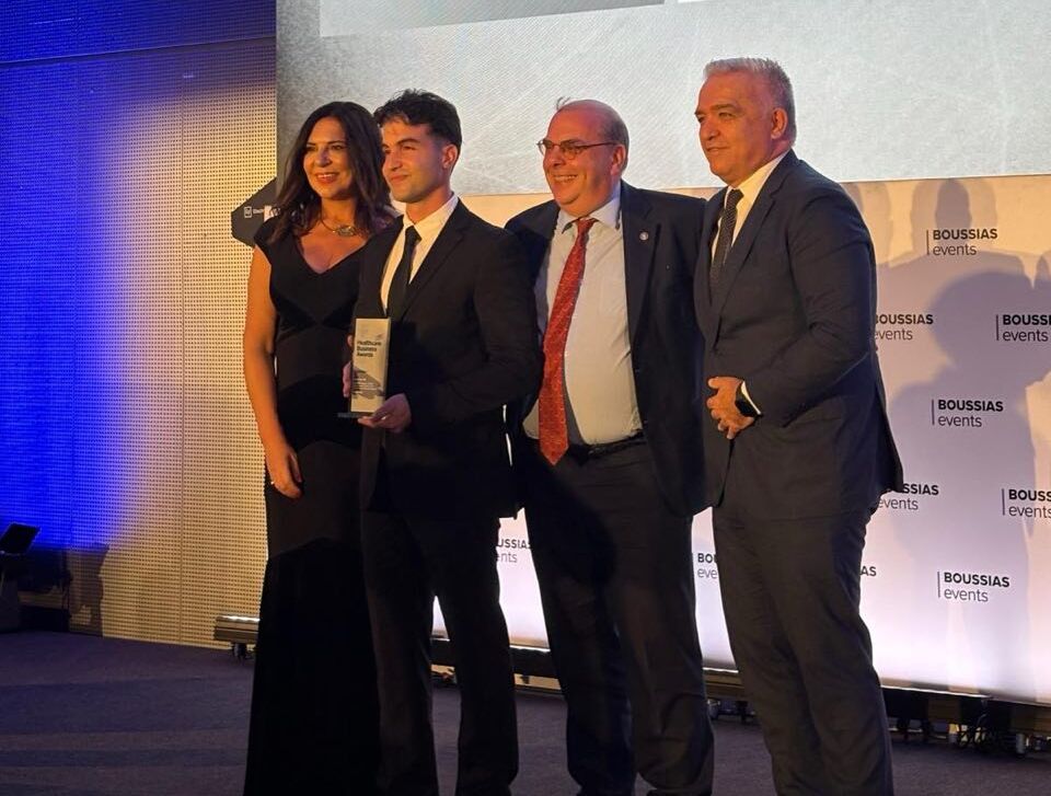 Διάκριση της Ιατρικής Σχολής του ΕΚΠΑ στα Healthcare Business Awards 2025