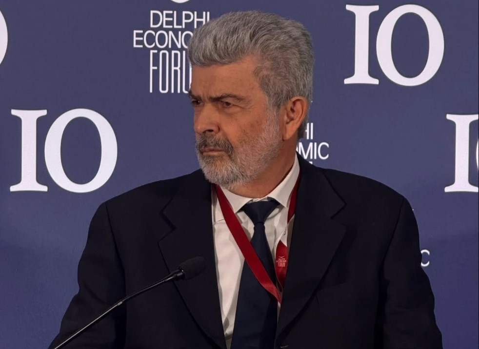 Άρθρο του Καθηγητή Πολιτικής Οικονομίας του ΕΚΠΑ, Ναπολέοντα Μαραβέγια, για το Εθνικό Απολυτήριο φιλοξενήθηκε στην ιστοσελίδα Liberal.gr