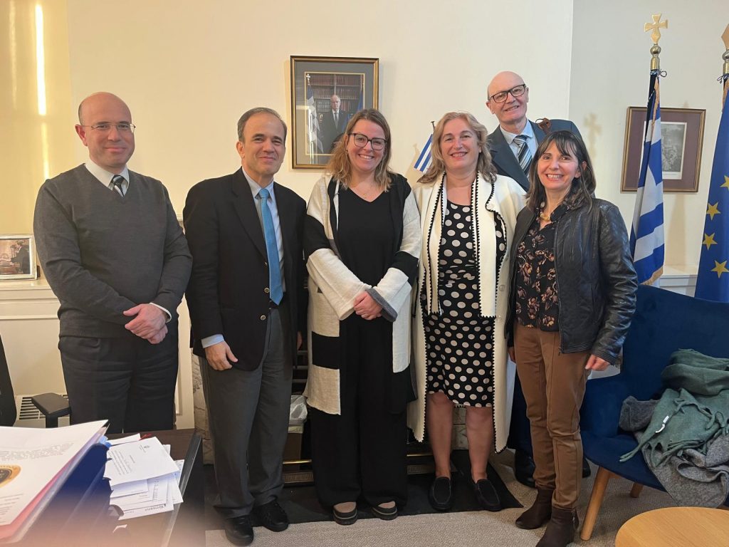 Επίσκεψη της Ευαγγελίας Κυρίτση στην Ελληνική Κοινότητα της Ιρλανδίας με υποτροφία του Ι.Κ.Υ.