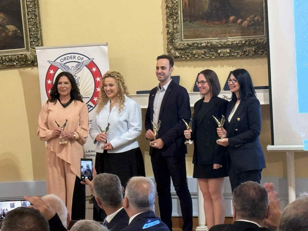 Με το βραβείο Αριστείας της AHEPA βραβεύτηκε η καθηγήτρια του Πανεπιστημίου Αθηνών Μαρία Γαζούλη