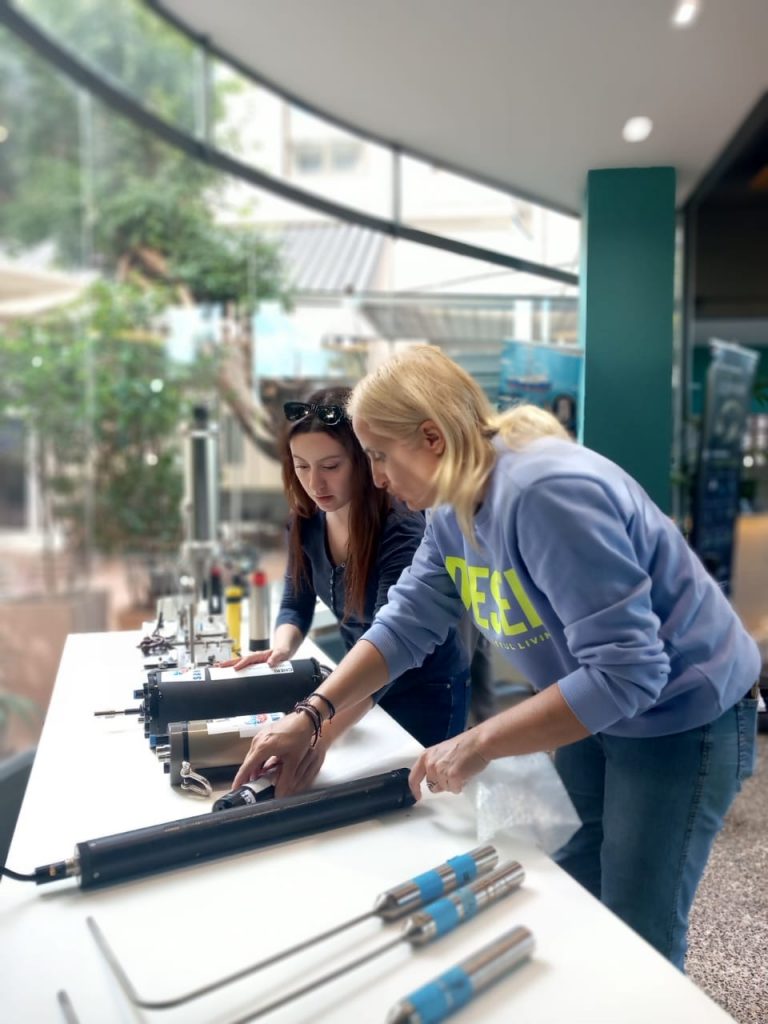 4a9dc221 ae16 49dc 901e 28a034de4a1d