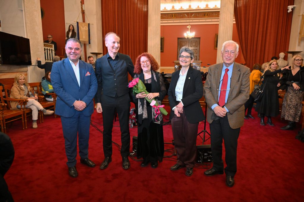 «Το ΕΚΠΑ στην Πόλη»: Ολοκληρώθηκε η εκδήλωση «Η Αλίκη Καγιαλόγλου τραγουδά Μάνο Χατζιδάκι. 100 χρόνια από τη γέννηση του συνθέτη»