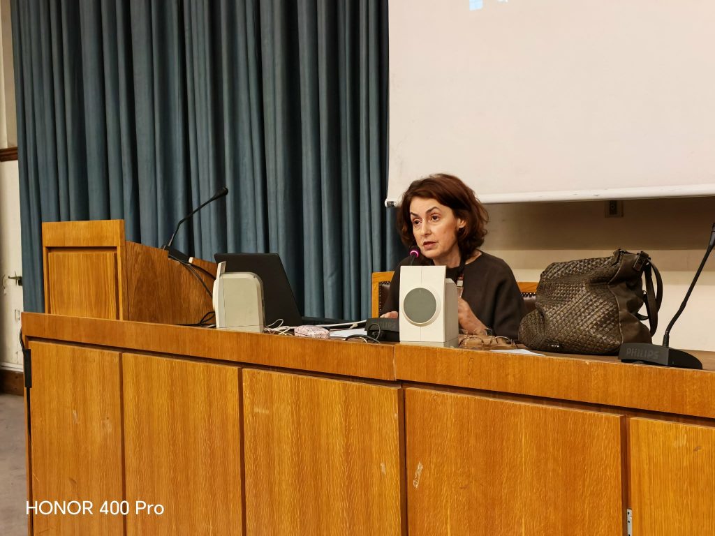 fd48b08b 77d7 4e37 a728 f1ef38ccc3e1