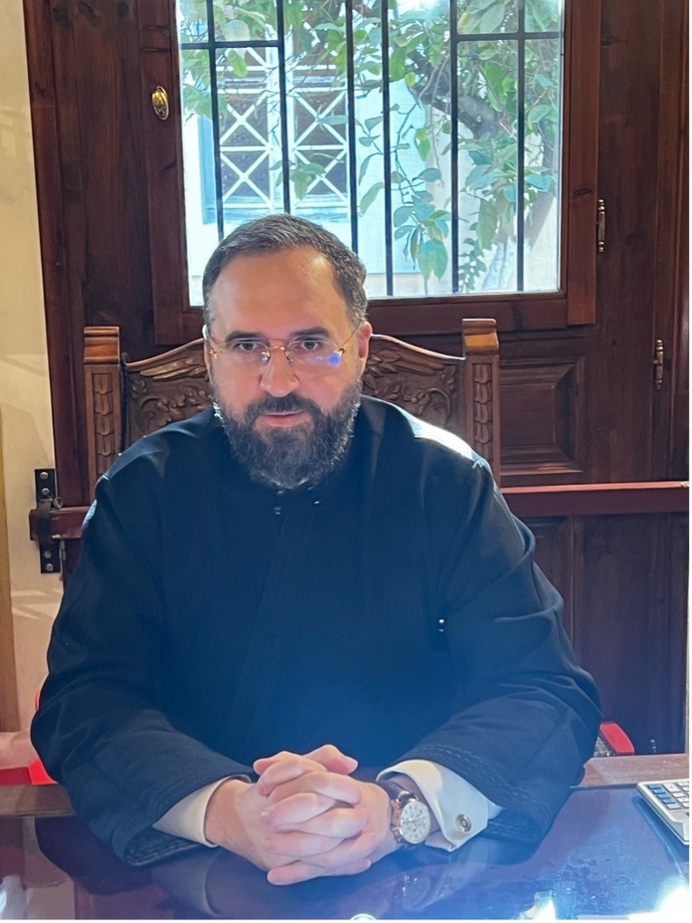 Ο Επίκουρος Καθηγητής του Τμήματος Θεολογίας Αρχιμ. π. Ισίδωρος (Χαράλαμπος) Κάτσος Επισκέπτης Ερευνητής (Visiting Scholar) στο Cambridge και στο Notre Dame