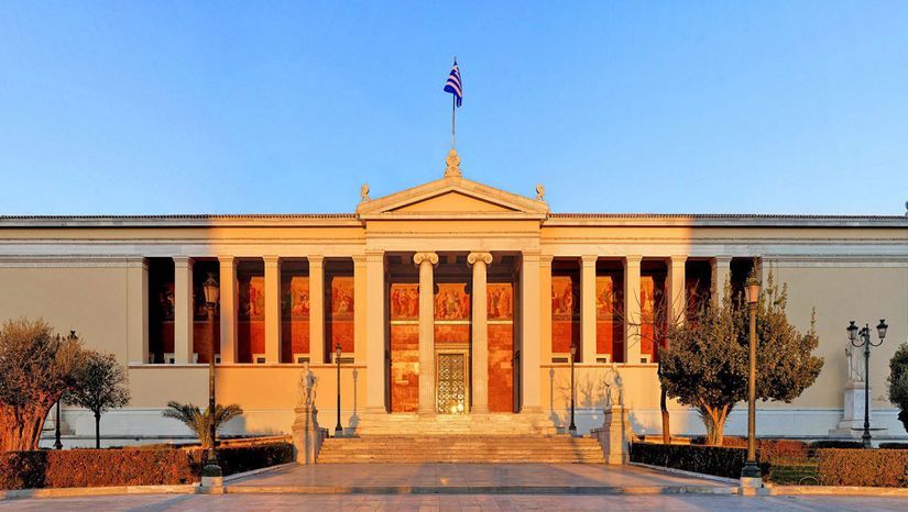 Υποτροφίες και βραβεία φοιτητών 1,2 εκατομμυρίων από το Πανεπιστήμιο Αθηνών το 2025