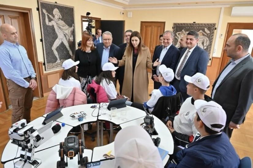 Εγκαίνια Κέντρου Καινοτομίας Κεντρικής Μακεδονίας στο πλαίσιο του έργου «13 Κέντρα Καινοτομίας στις Περιφερειακές Διευθύνσεις Εκπαίδευσης»