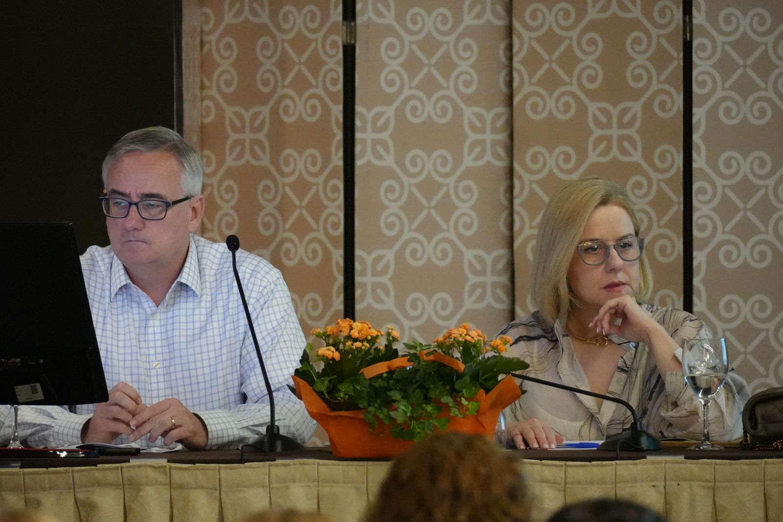174