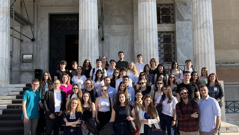 Επίσκεψη Φοιτητών και Φοιτητριών της Νομικής Σχολής του ΕΚΠΑ στη Βουλή των Ελλήνων