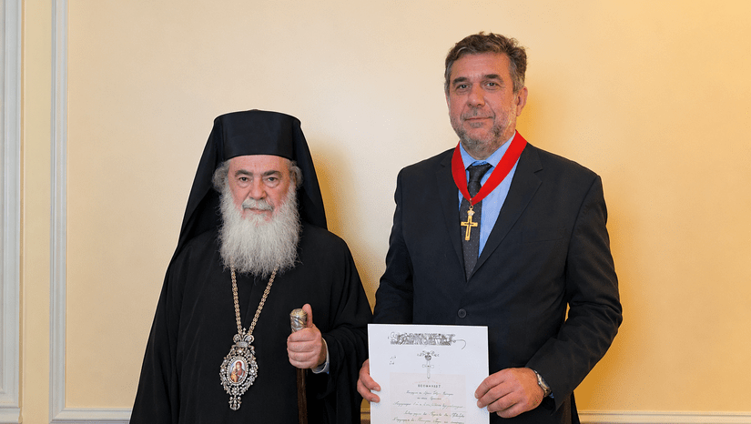 Αναγόρευση του Καθηγητή και μέλους του Συμβουλίου Διοίκησης Σπύρου Βλαχόπουλου σε «Σταυροφόρο του Τάγματος των Ορθοδόξων Σταυροφόρων του Παναγίου Τάφου»